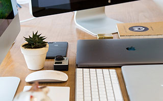 股票在线配资公司:股票配资门户推荐-胜宏科技暴涨6倍以上！滞涨+绩优+低PE行业龙头股揭晓 13股上榜